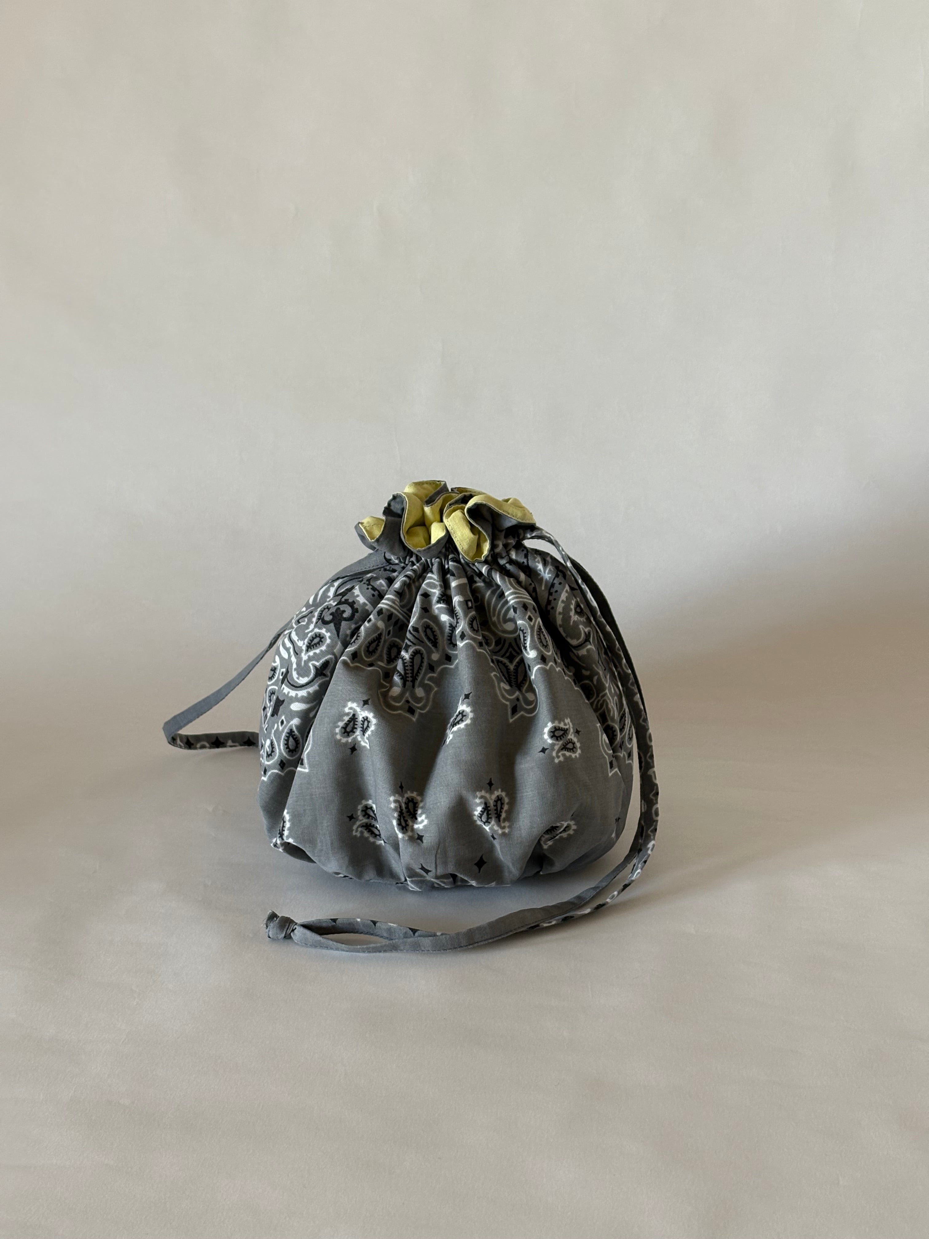 Grigio | Giallino Burro