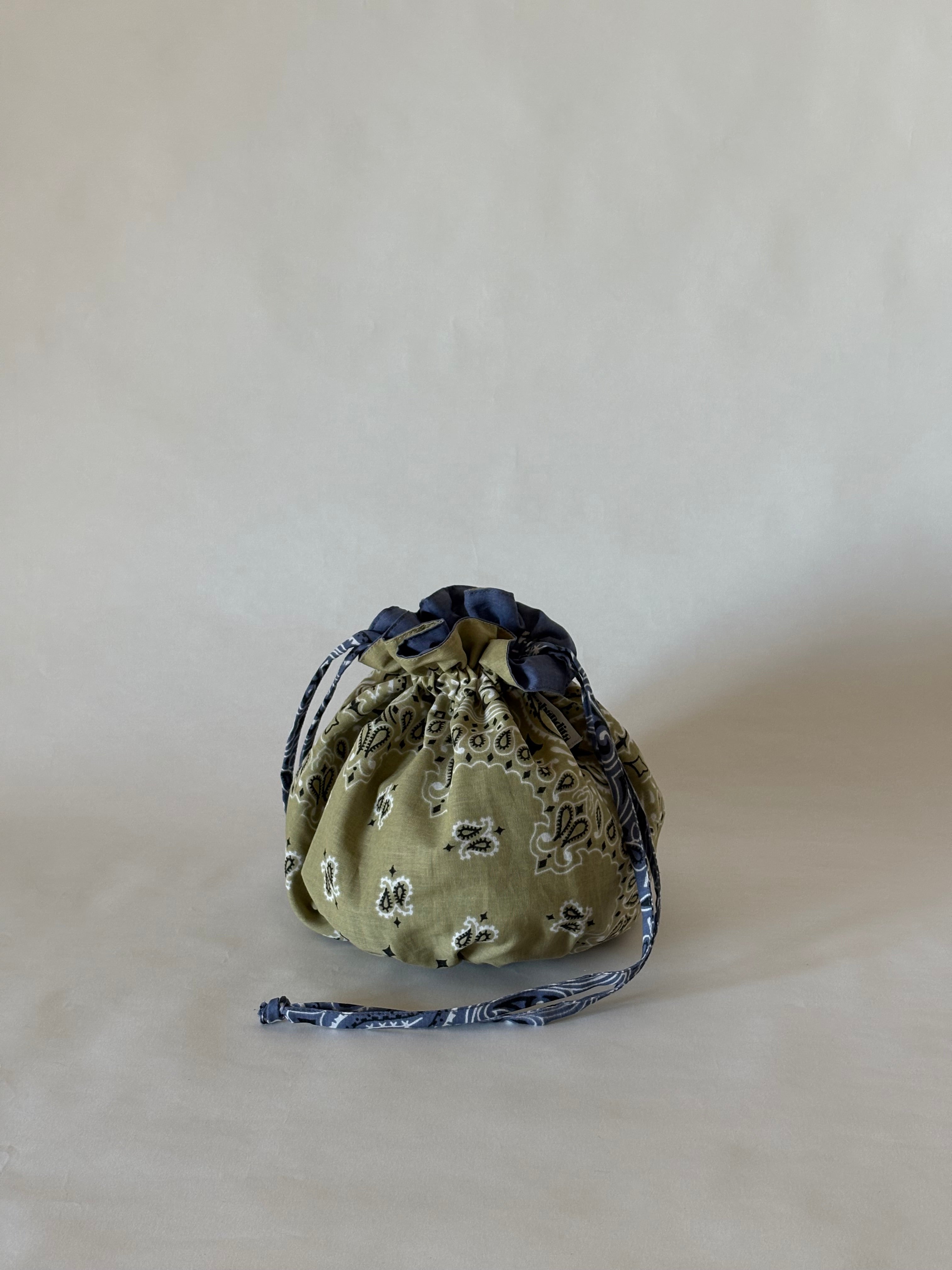 Blu Polvere | Beige