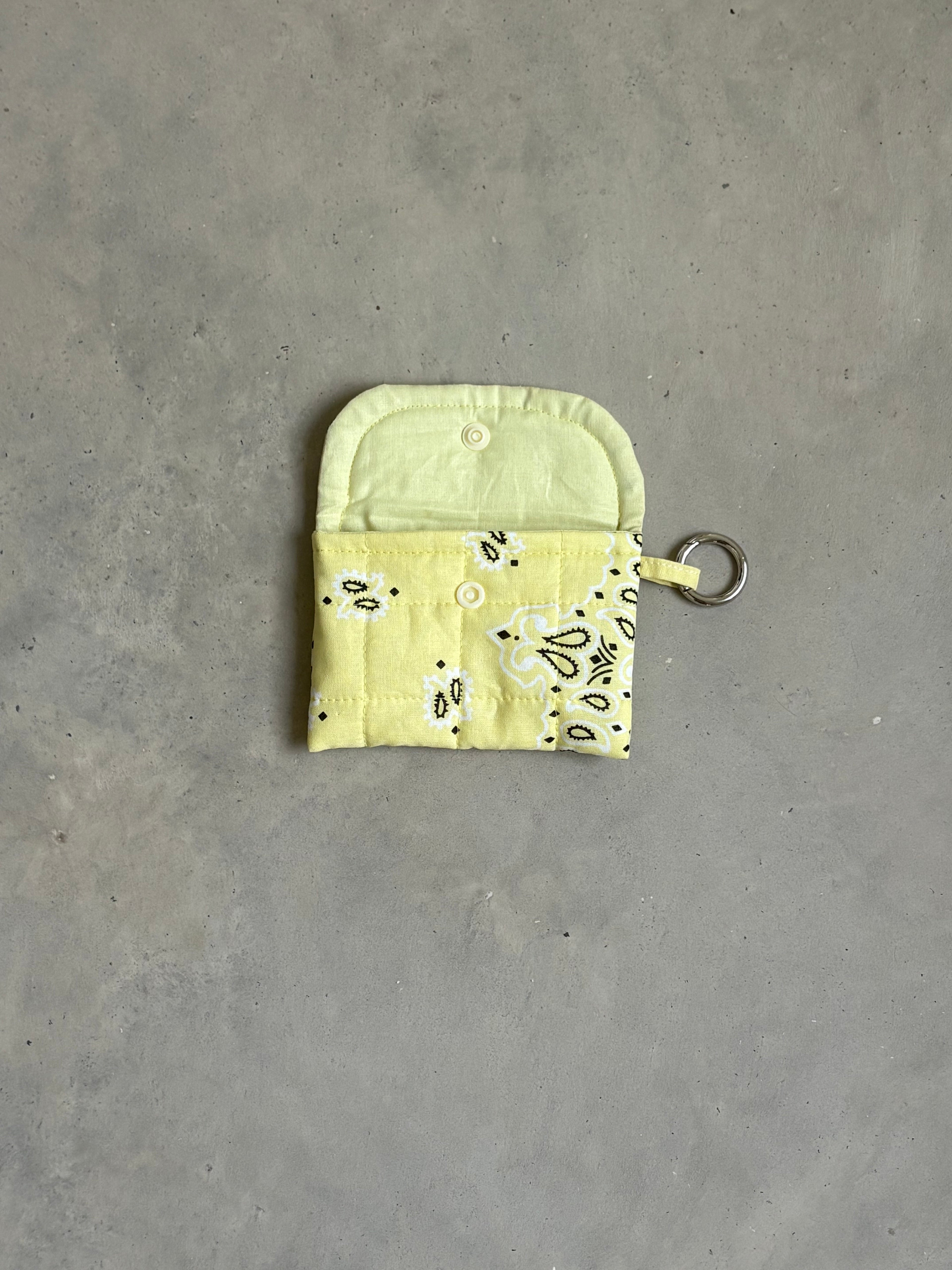 Card Holder | Butter yellow