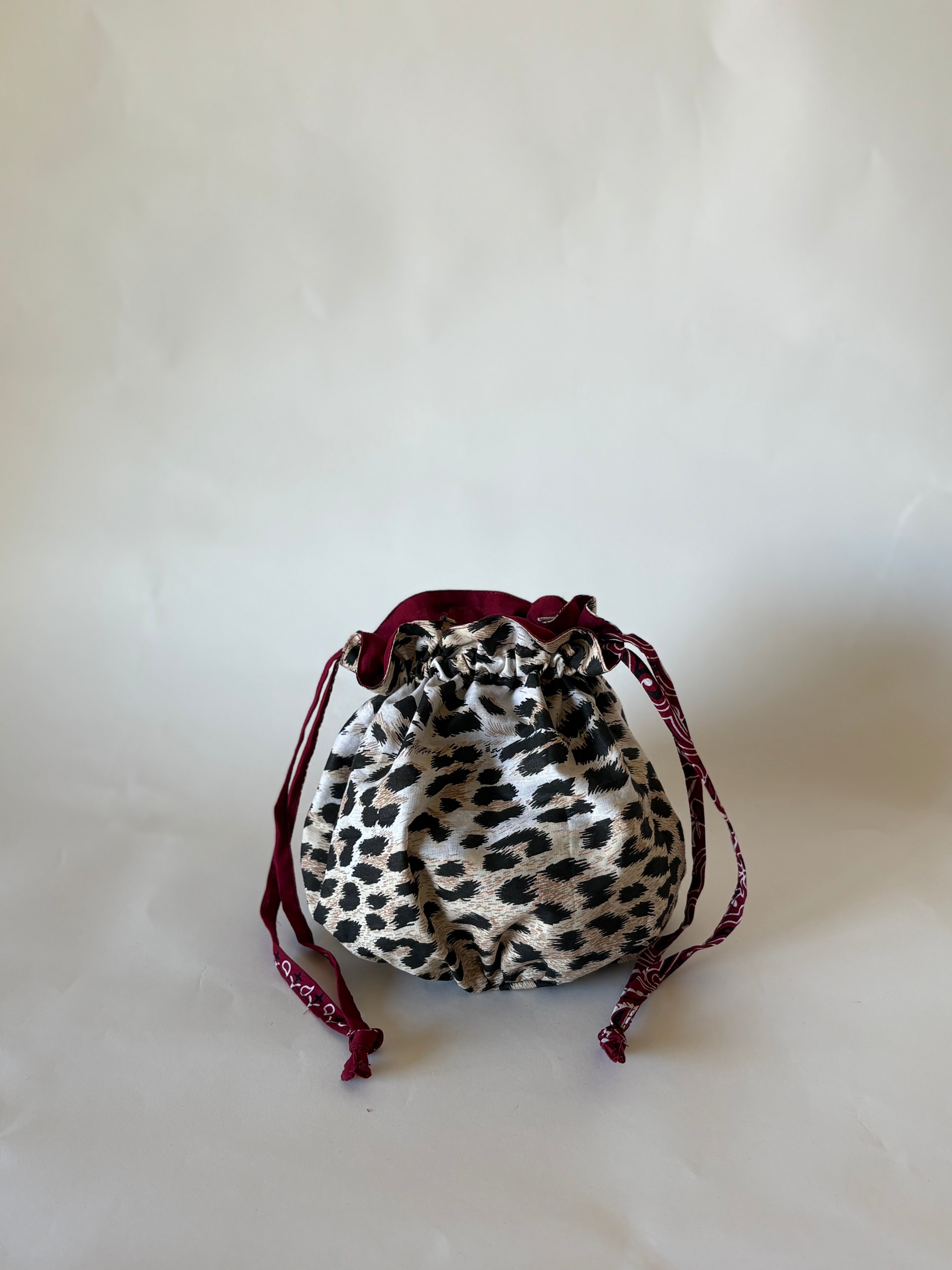 Bordeaux | Leopardato