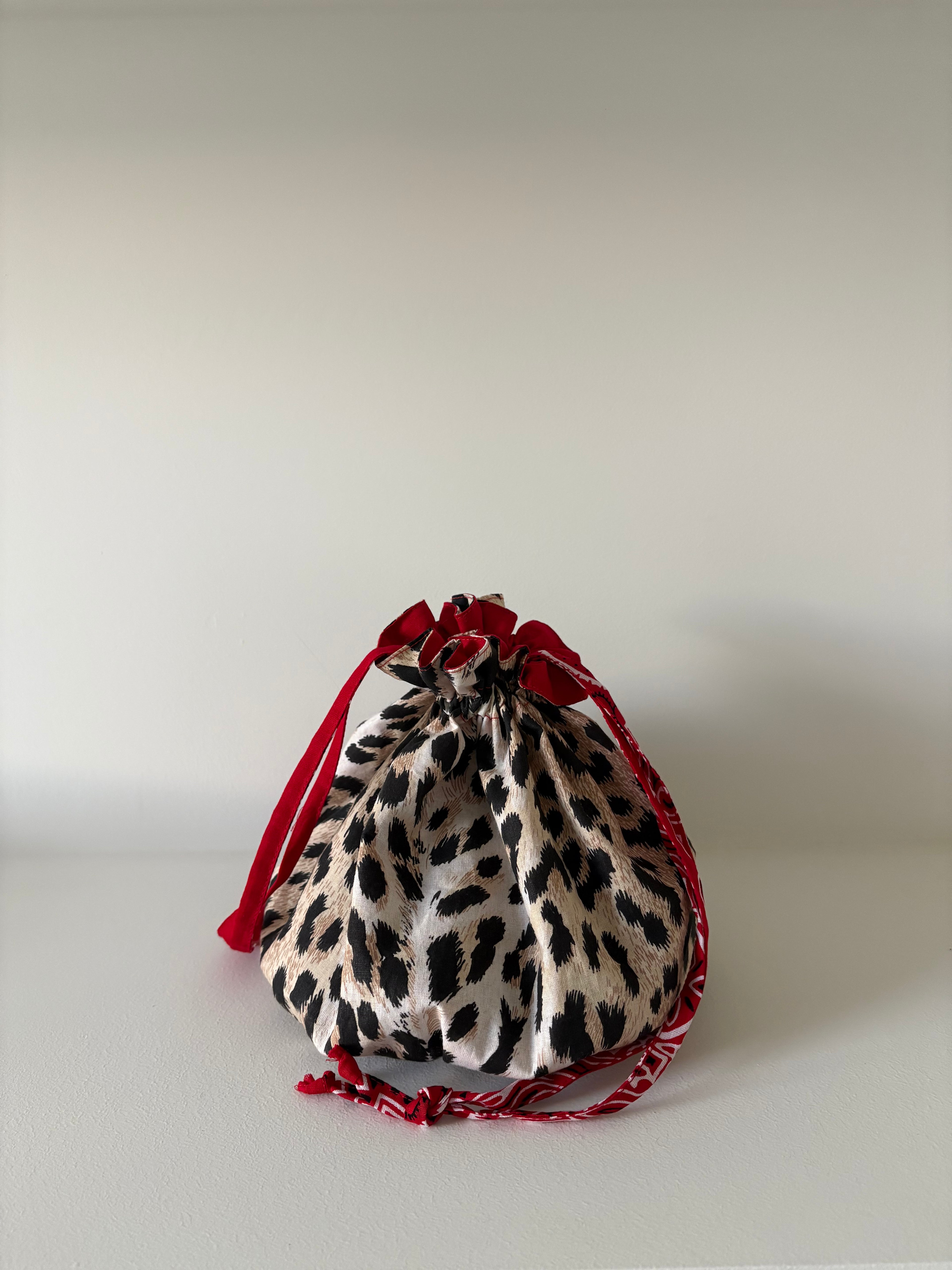 Red | Leopard print